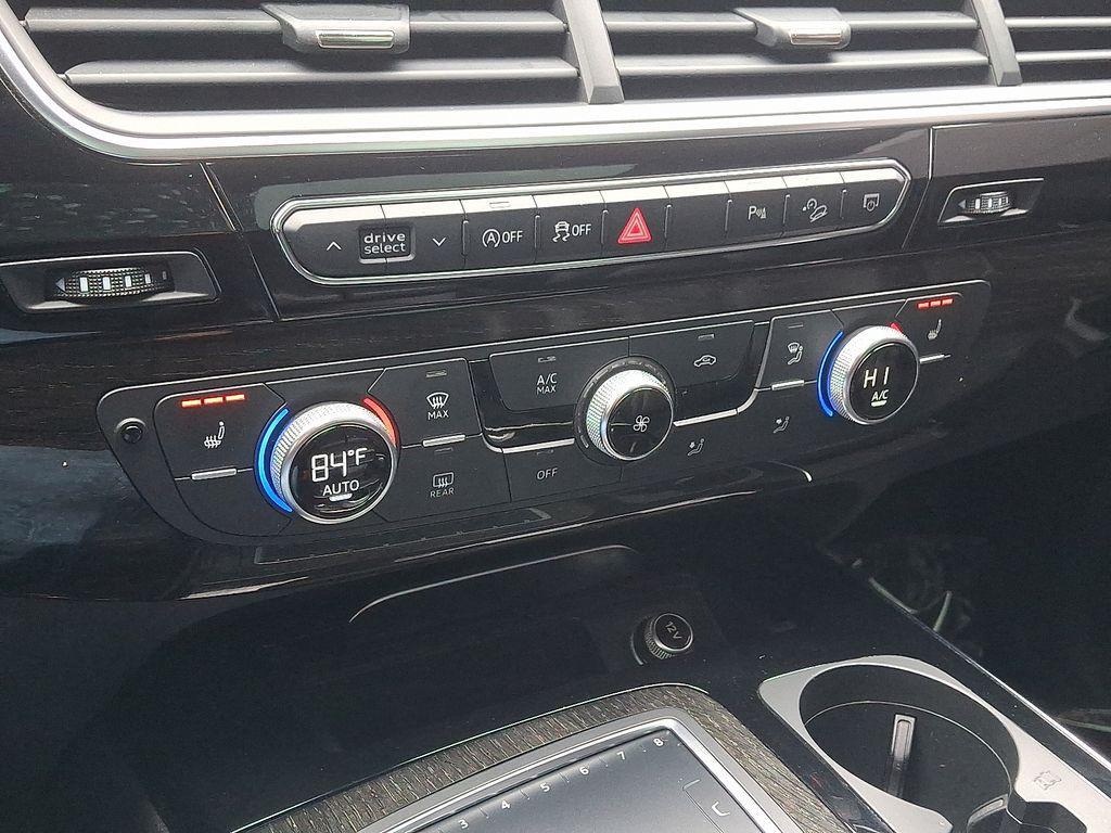 used 2019 Audi Q7 car, priced at $19,420