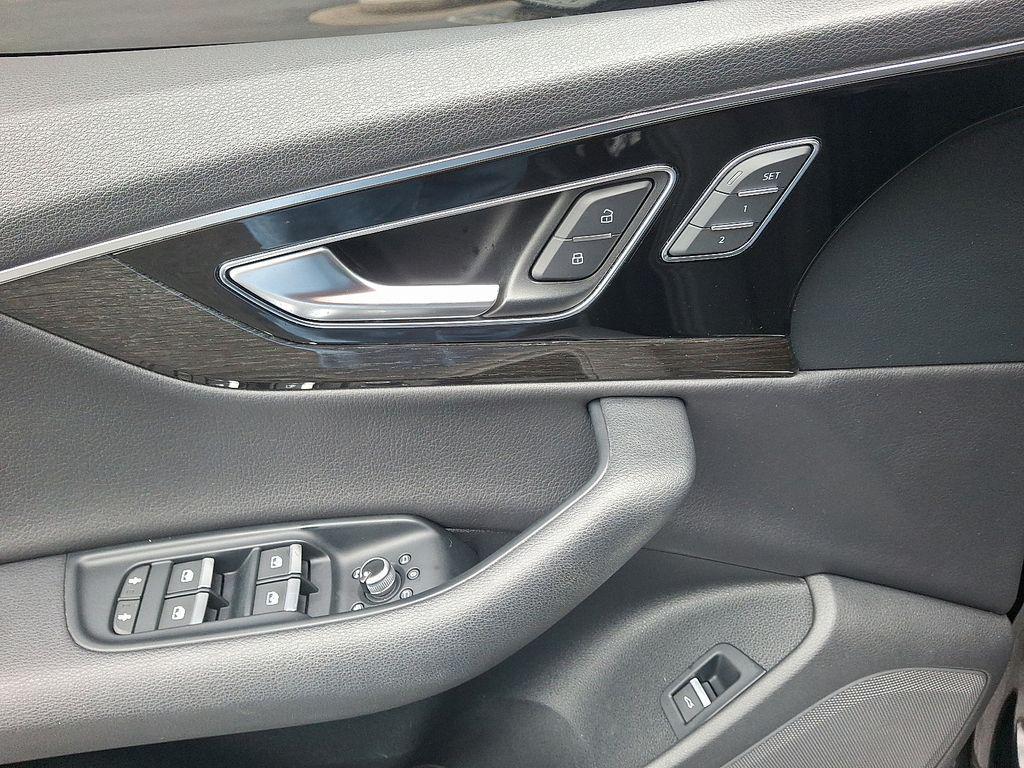 used 2019 Audi Q7 car, priced at $19,420