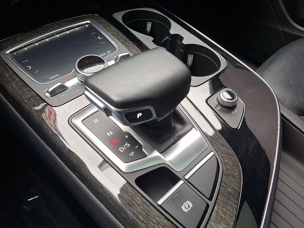 used 2019 Audi Q7 car, priced at $19,420