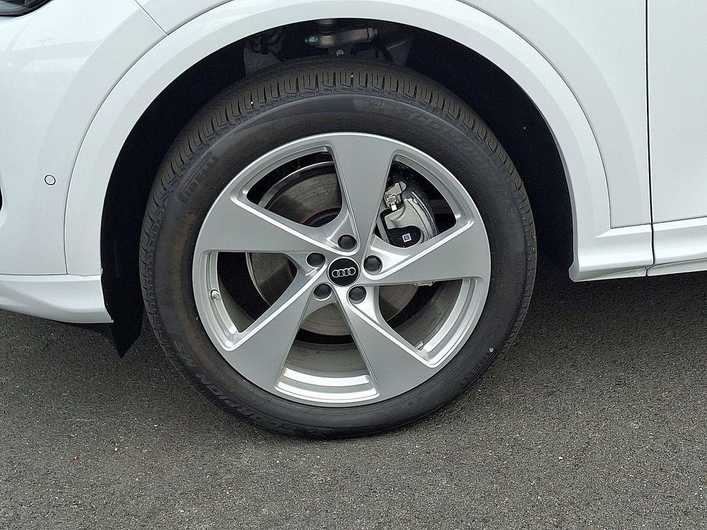 new 2025 Audi Q5 car, priced at $58,280