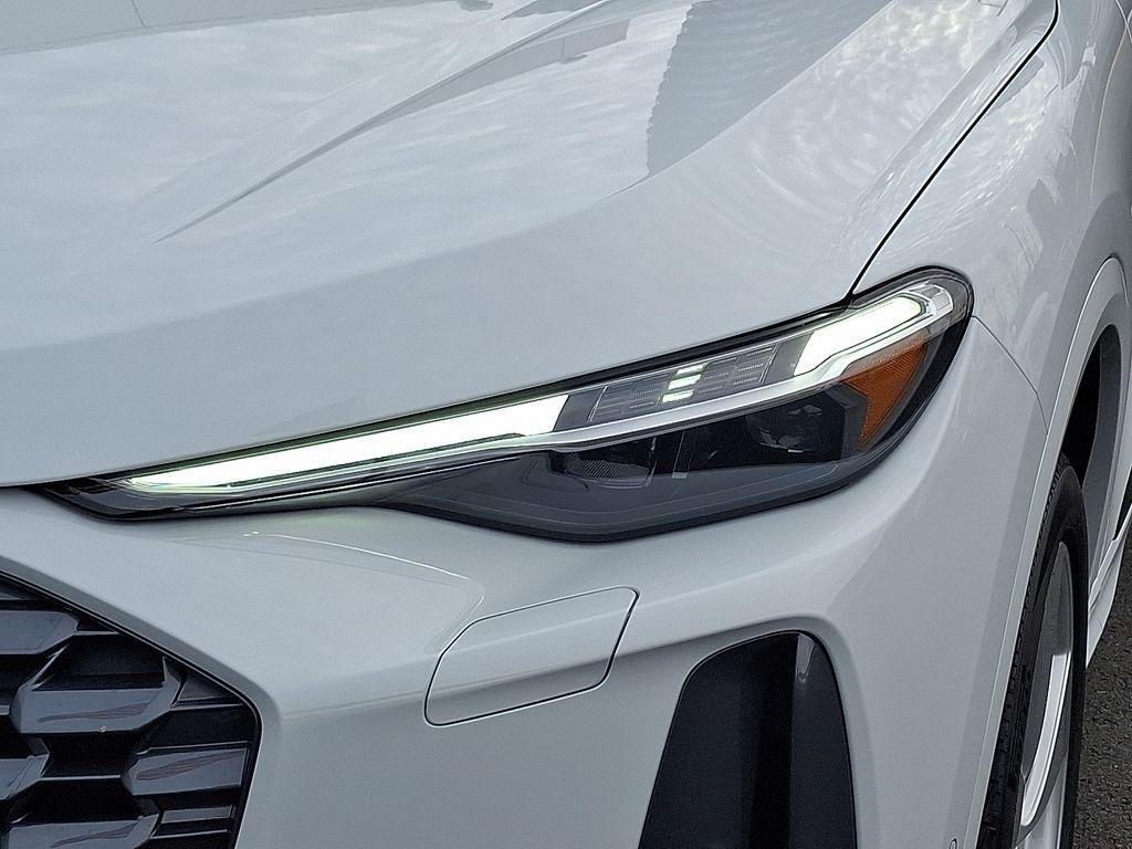 new 2025 Audi Q5 car, priced at $58,280