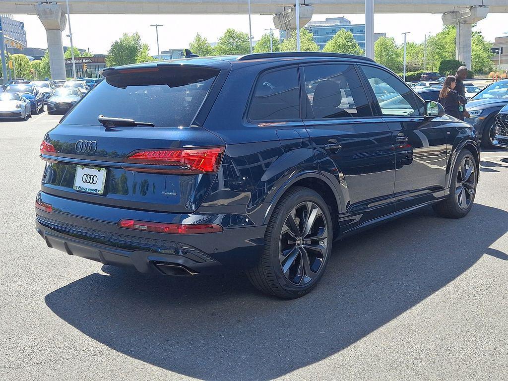 new 2026 Audi Q7 car, priced at $76,390