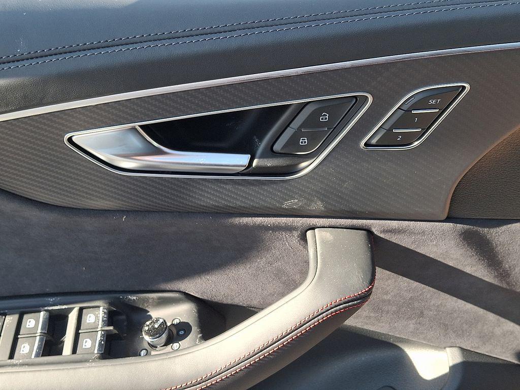 new 2026 Audi Q7 car, priced at $93,230