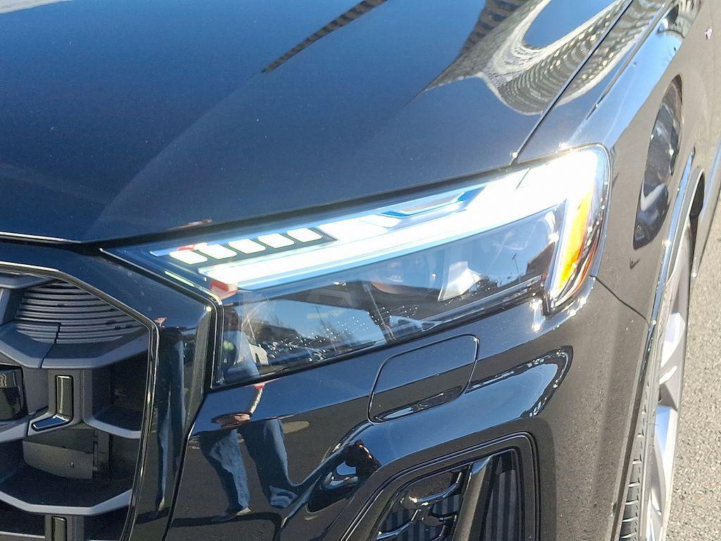 new 2026 Audi Q7 car, priced at $93,230