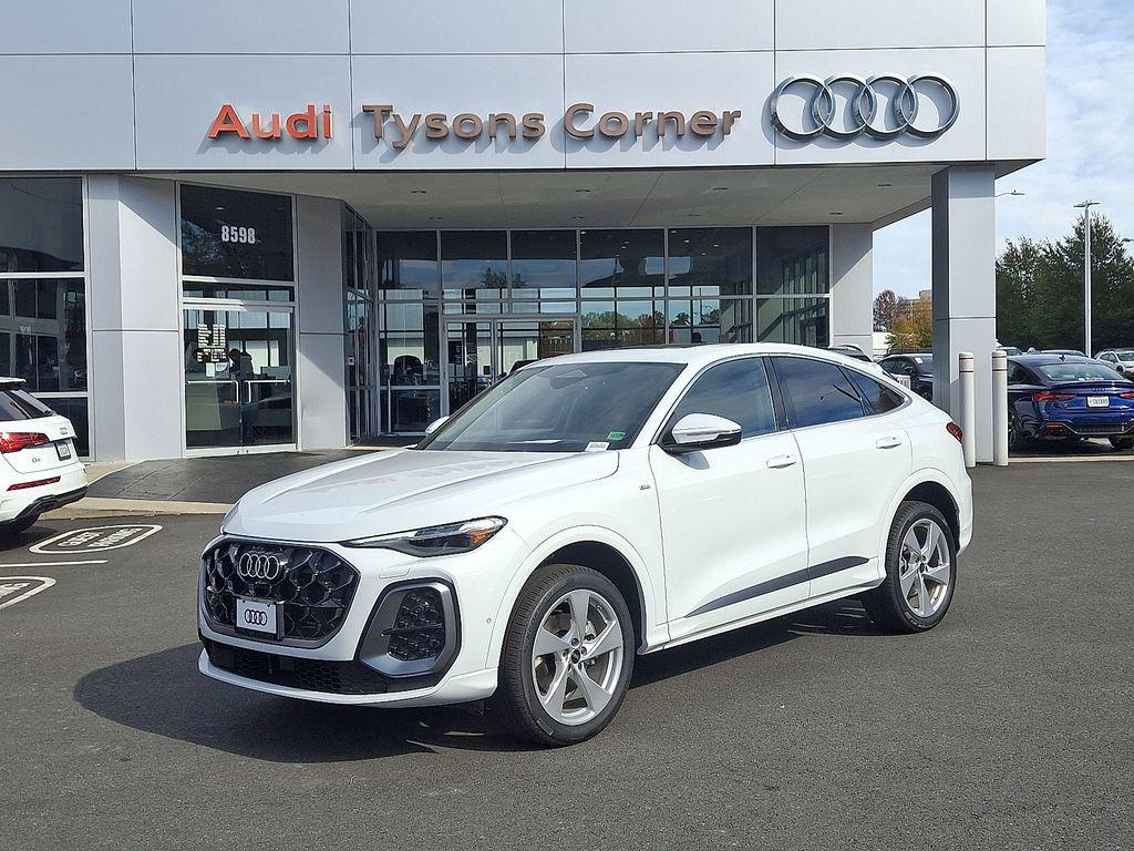 new 2025 Audi Q5 car, priced at $62,600