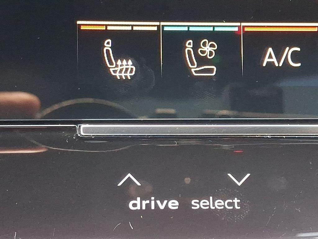 new 2025 Audi RS 7 car, priced at $160,420