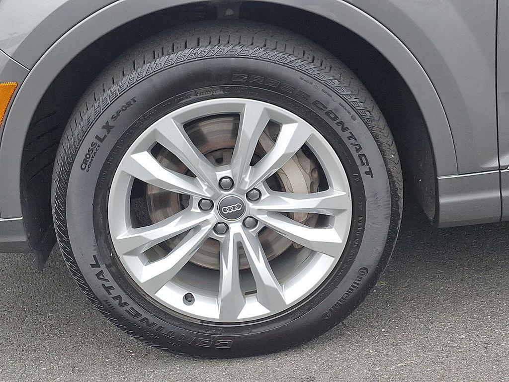 used 2018 Audi Q7 car, priced at $19,420