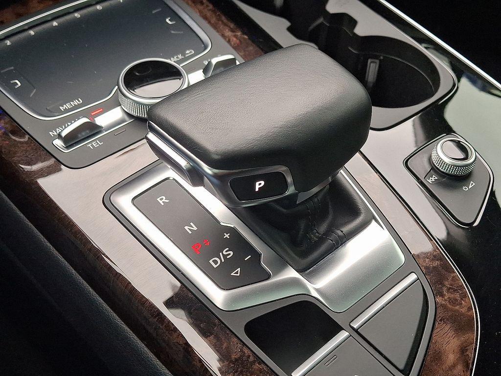 used 2018 Audi Q7 car, priced at $19,420