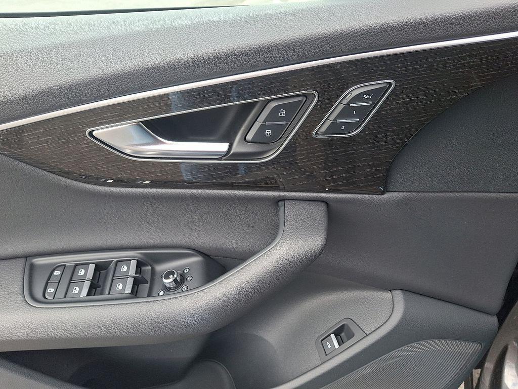 used 2025 Audi Q7 car, priced at $54,420