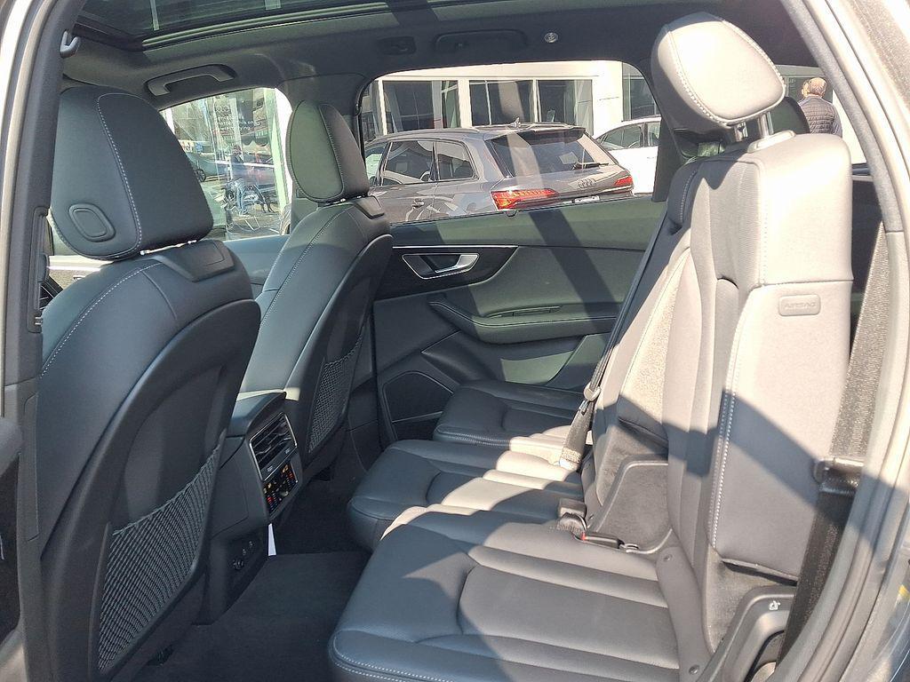 new 2026 Audi Q7 car, priced at $79,155
