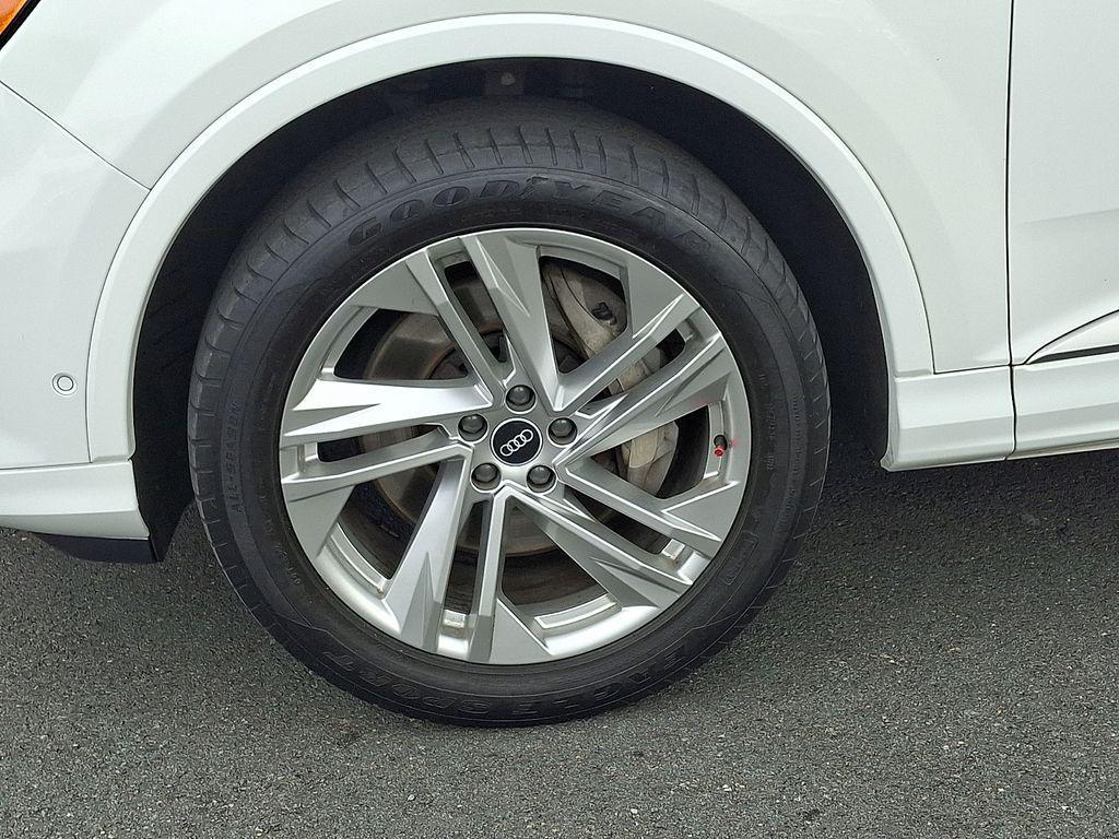used 2021 Audi Q7 car, priced at $22,995