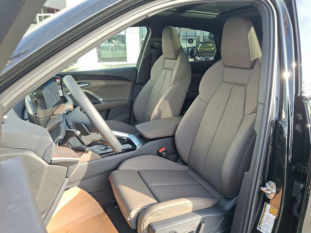new 2025 Audi Q5 car, priced at $61,950