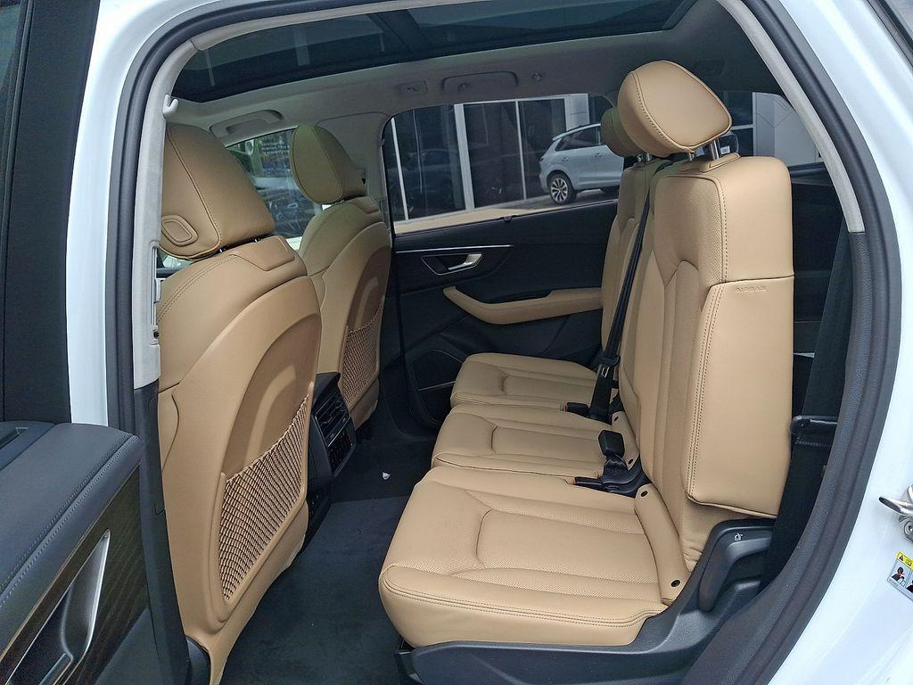 new 2026 Audi Q7 car, priced at $88,985