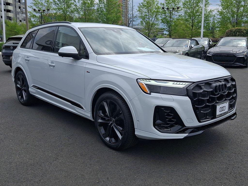 new 2026 Audi Q7 car, priced at $88,985