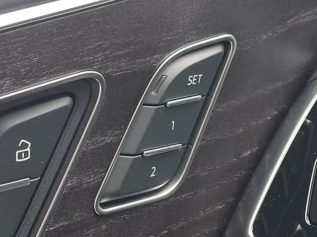 new 2026 Audi Q7 car, priced at $88,985