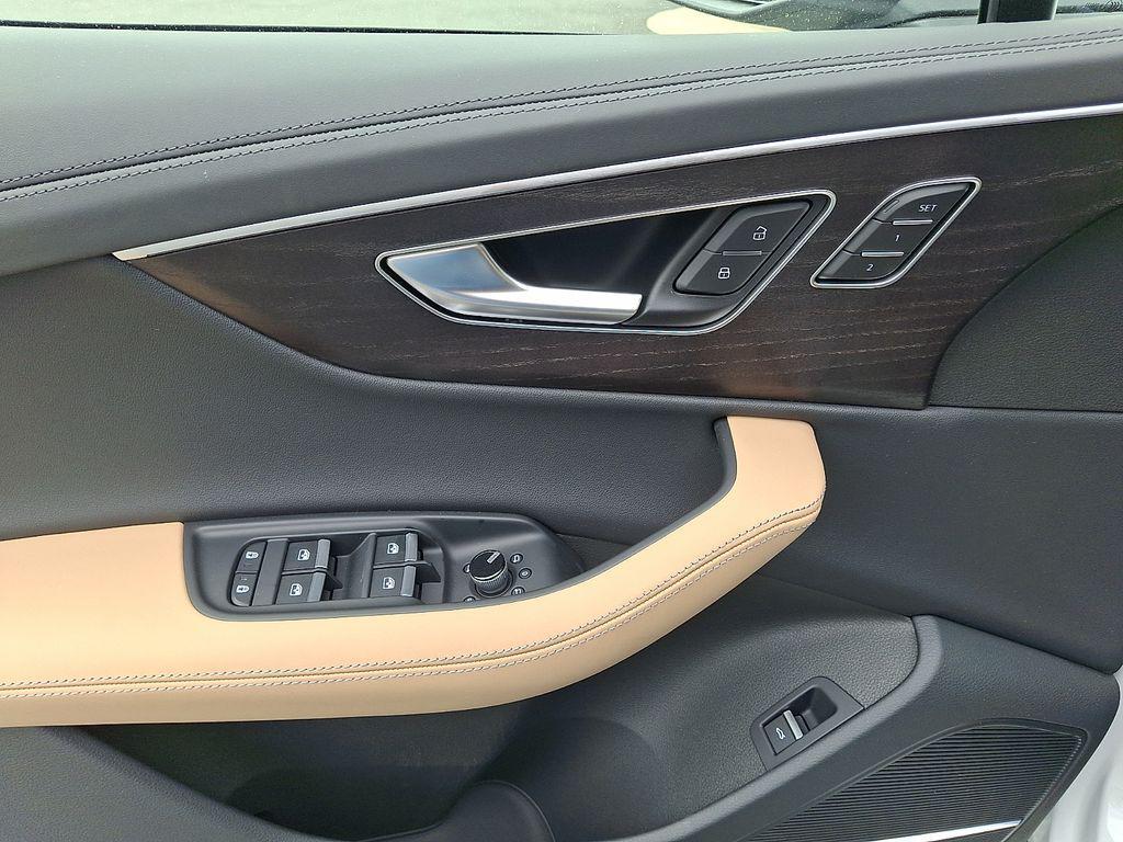 new 2026 Audi Q7 car, priced at $88,985