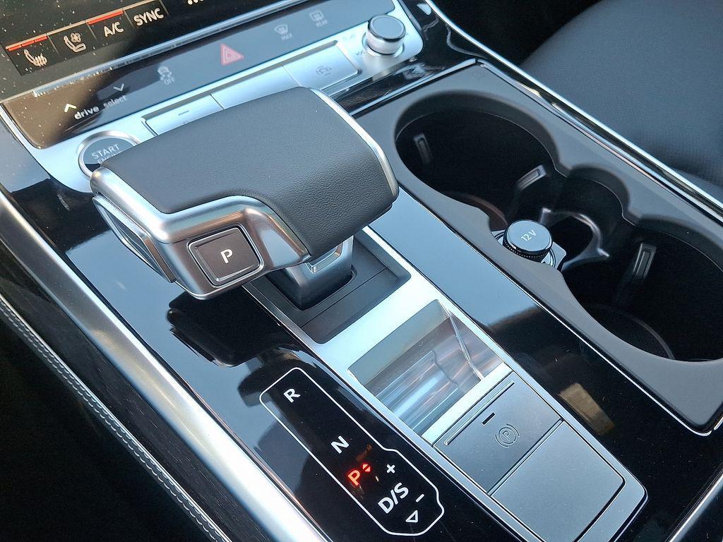 new 2026 Audi Q7 car, priced at $78,410