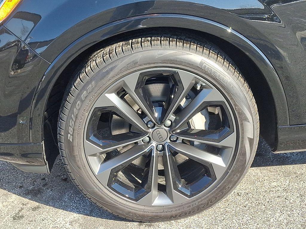 new 2026 Audi Q7 car, priced at $78,410