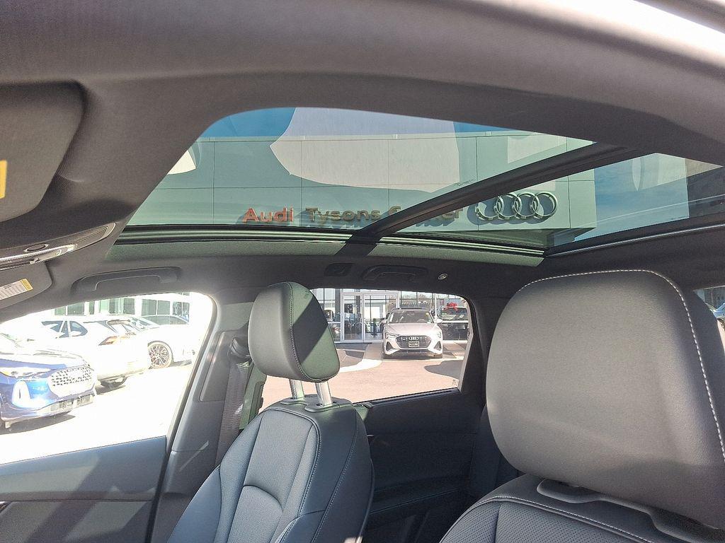 new 2026 Audi Q7 car, priced at $77,745