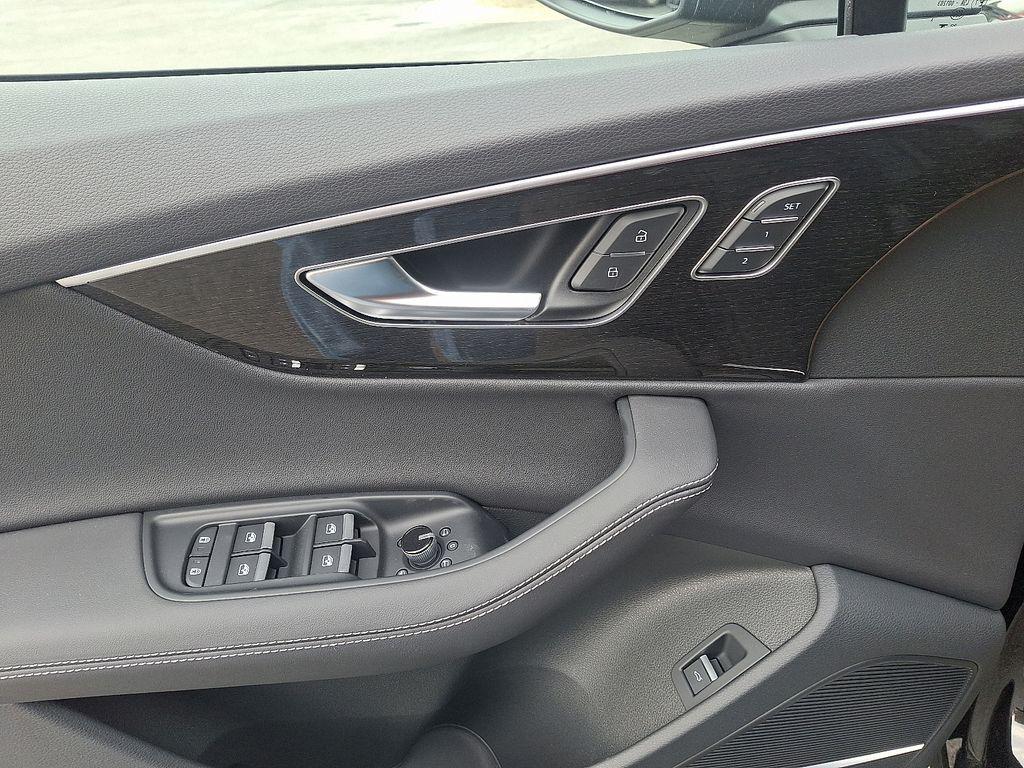 new 2026 Audi Q7 car, priced at $78,140