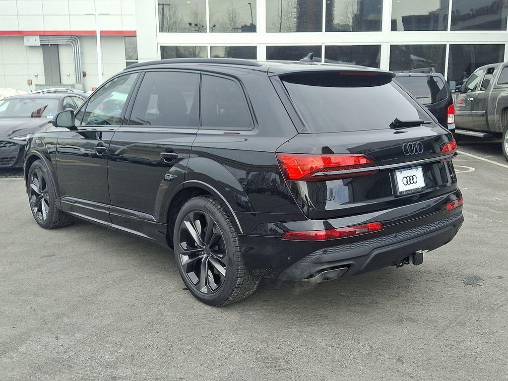 new 2026 Audi Q7 car, priced at $78,140