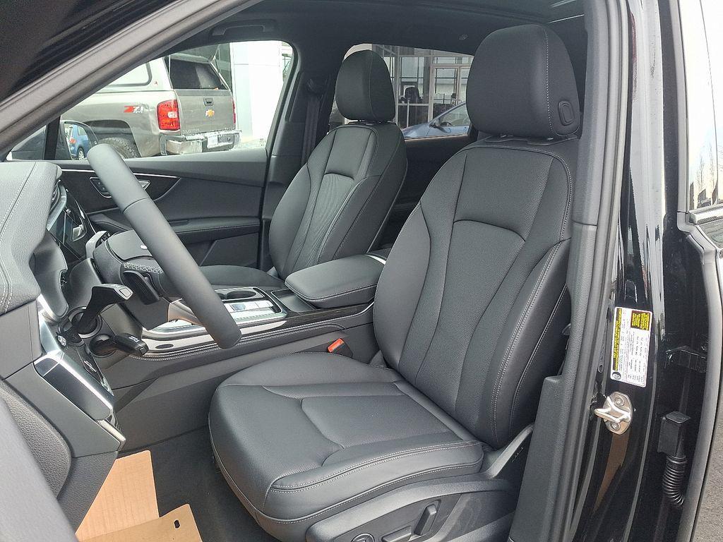 new 2026 Audi Q7 car, priced at $78,140