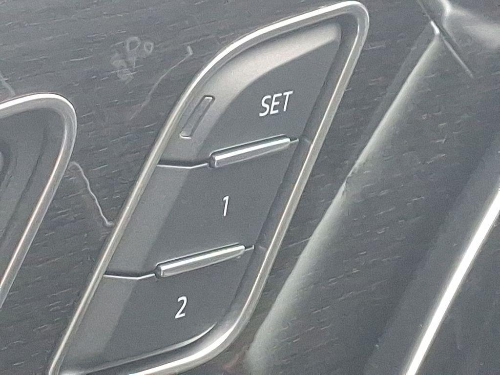 new 2026 Audi Q7 car, priced at $78,140