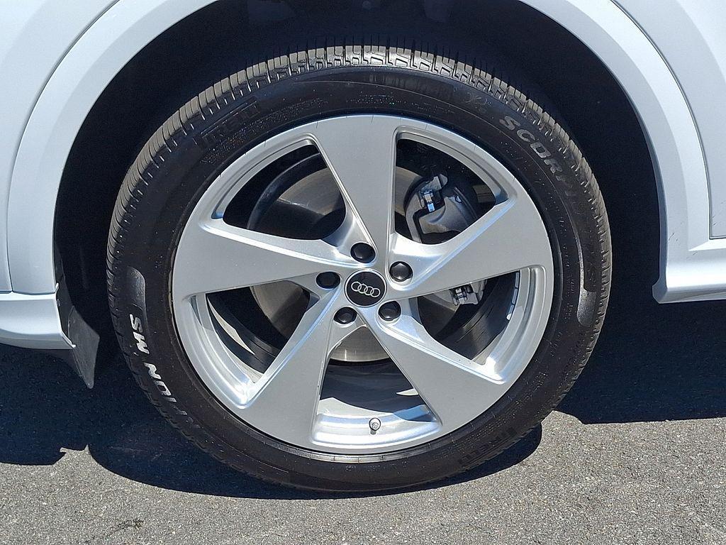 used 2025 Audi Q5 car, priced at $45,840