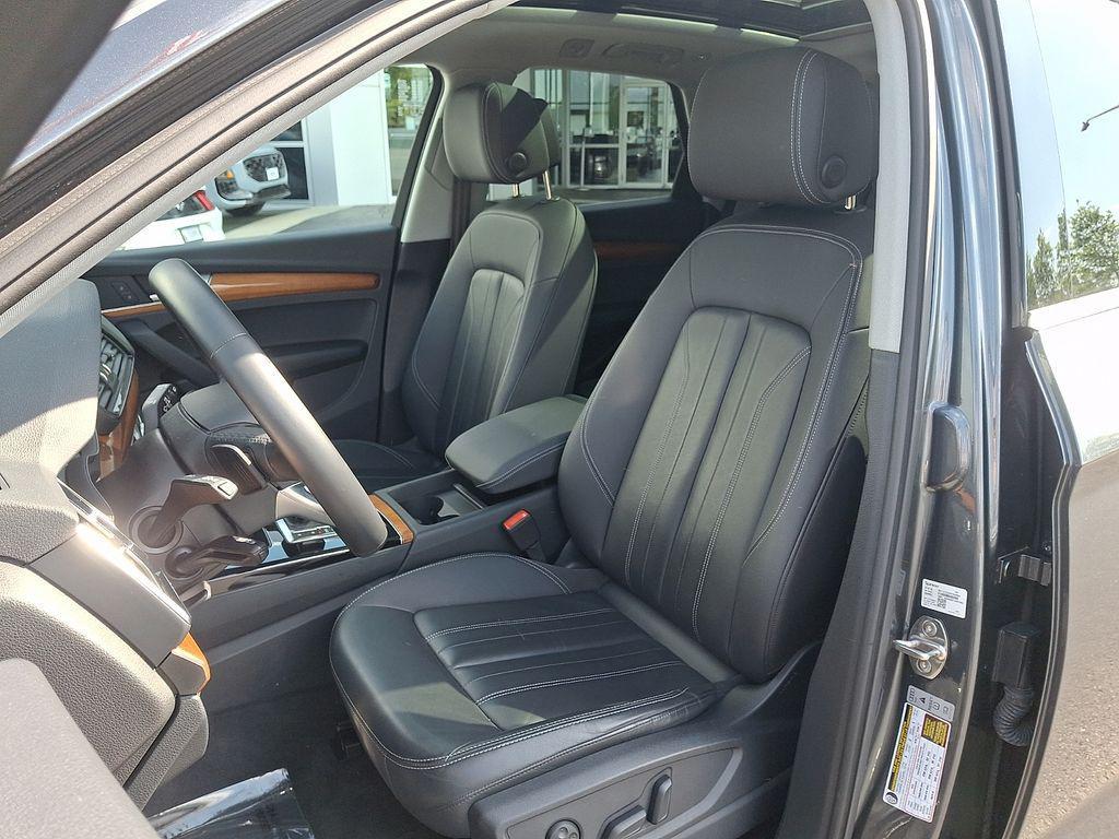 used 2023 Audi Q5 car, priced at $32,450