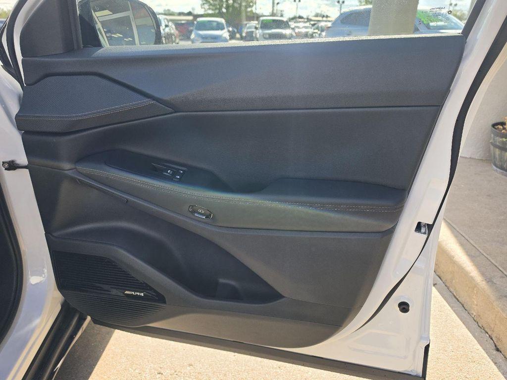 new 2026 Jeep Cherokee car, priced at $42,985