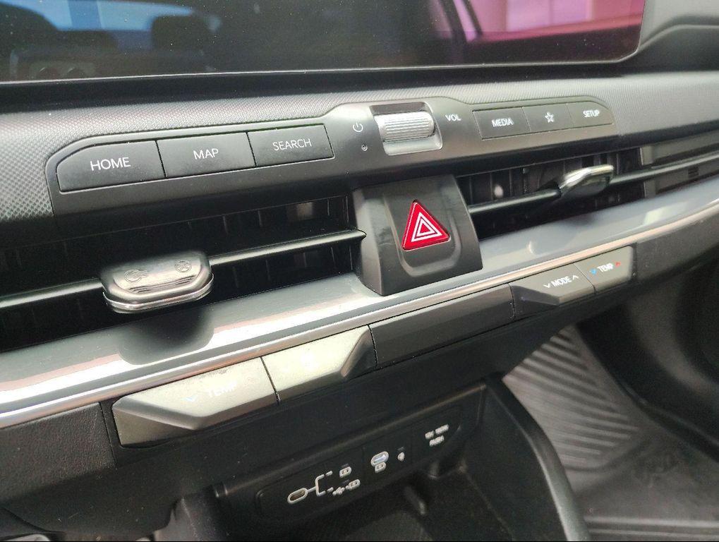 used 2025 Kia K4 car, priced at $23,086