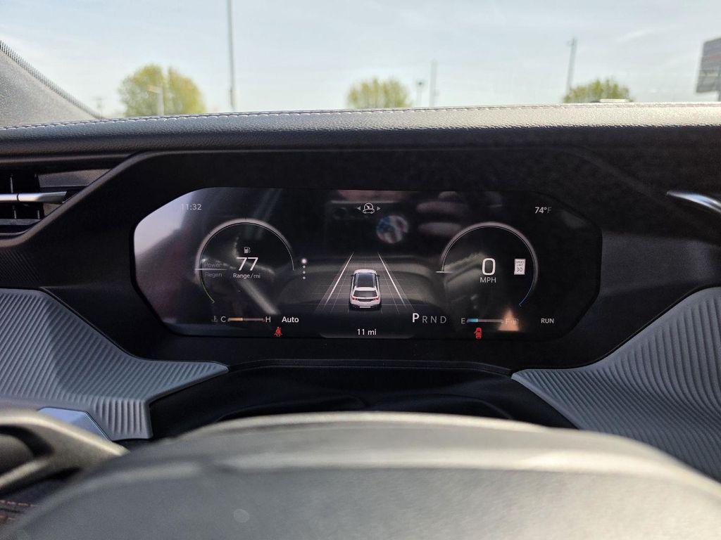 new 2026 Jeep Cherokee car, priced at $42,985