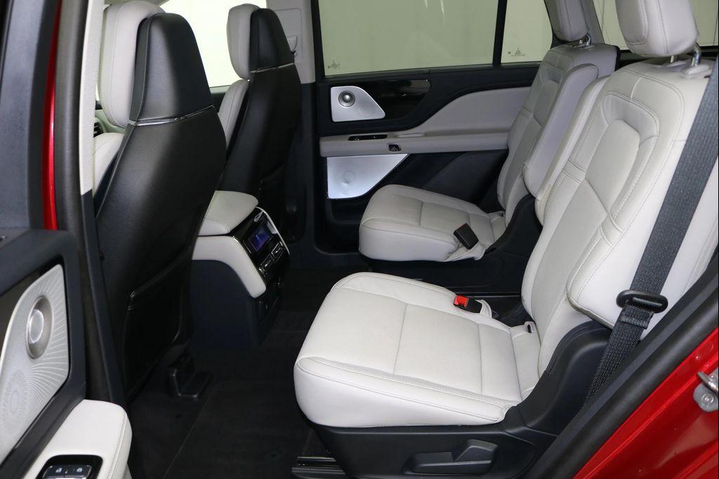 used 2025 Lincoln Aviator car, priced at $67,495