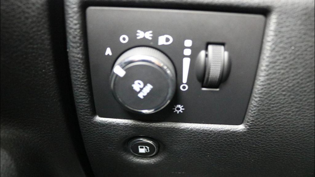 used 2015 Jeep Grand Cherokee car, priced at $10,995