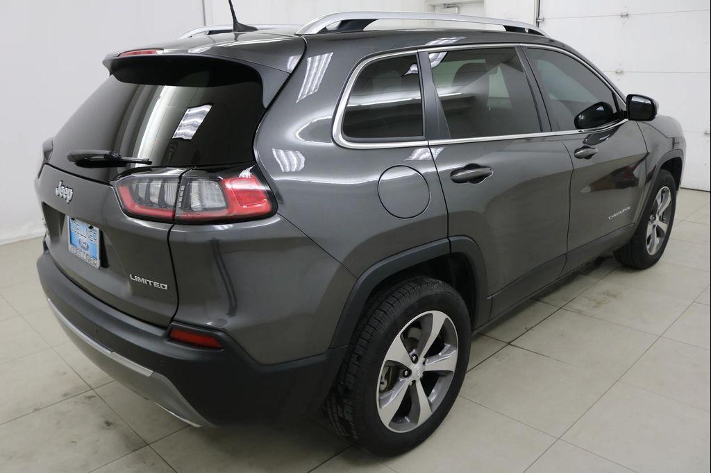 used 2020 Jeep Cherokee car, priced at $18,995