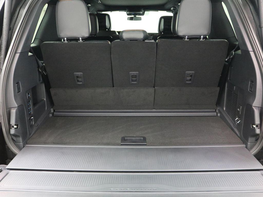 new 2026 Ford Expedition car, priced at $78,285