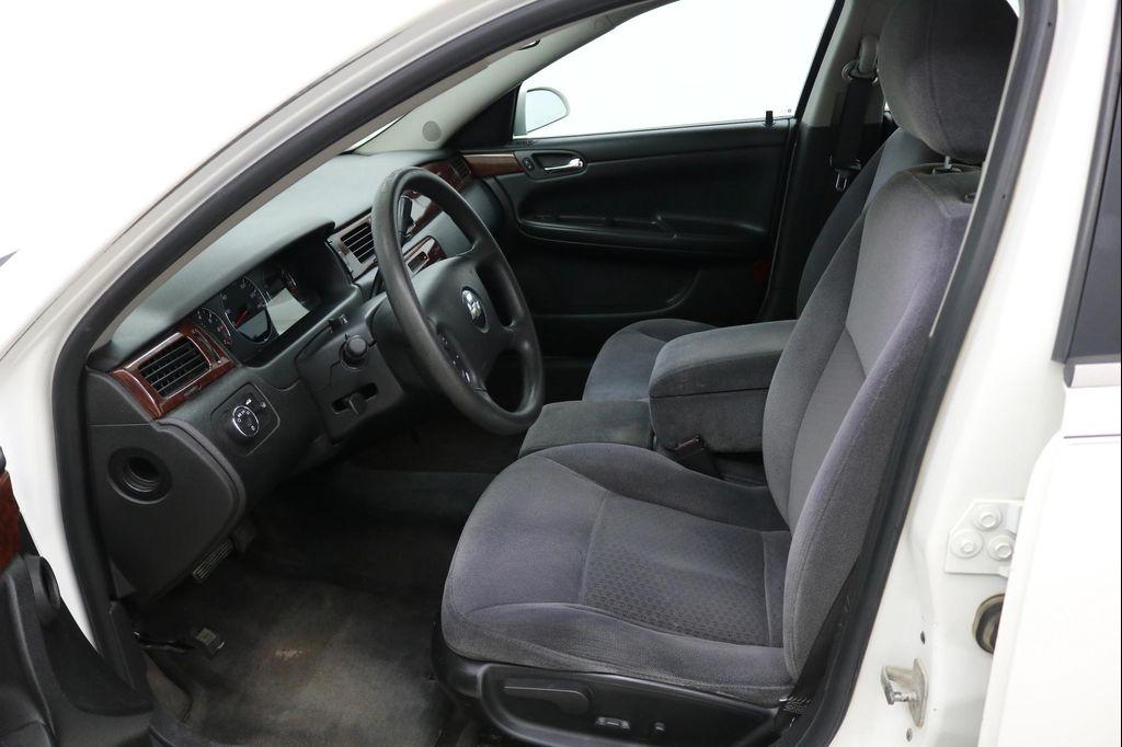 used 2007 Chevrolet Impala car, priced at $3,500