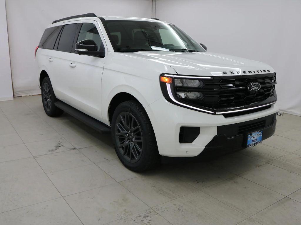 new 2026 Ford Expedition car, priced at $75,250