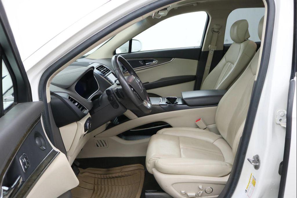 used 2020 Lincoln Nautilus car, priced at $23,995