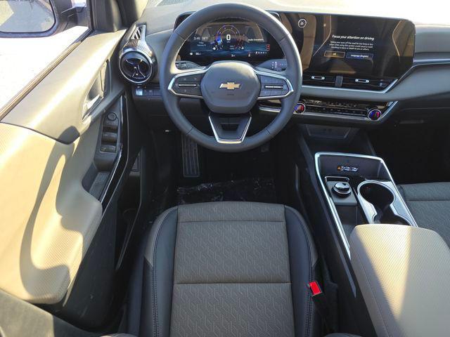 new 2026 Chevrolet Equinox car, priced at $30,890