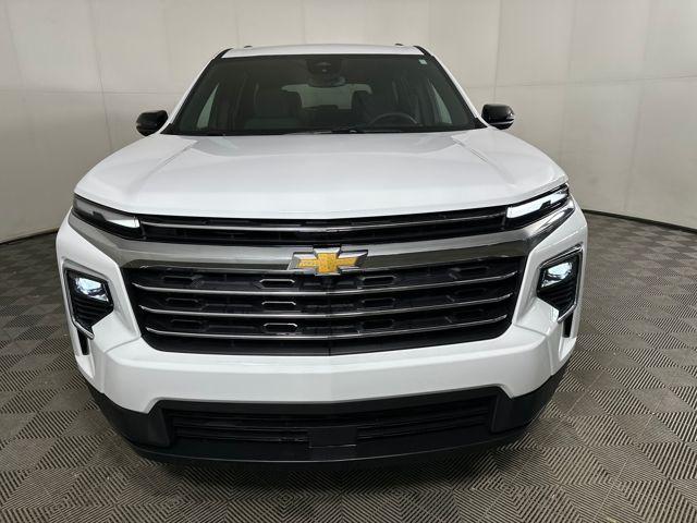 used 2025 Chevrolet Traverse car, priced at $34,390