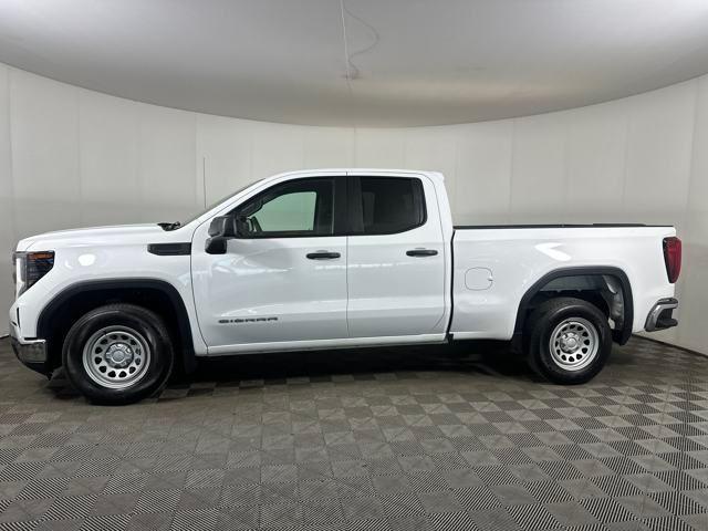 used 2023 GMC Sierra 1500 car, priced at $31,990