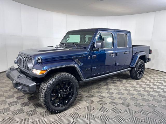 used 2025 Jeep Gladiator car, priced at $34,490