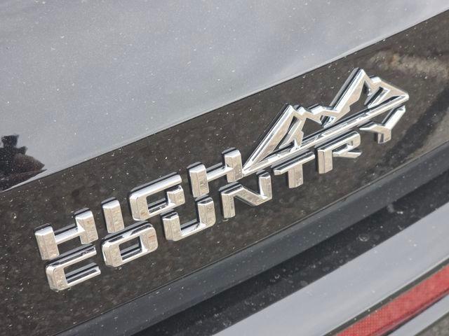 new 2026 Chevrolet Traverse car, priced at $53,990