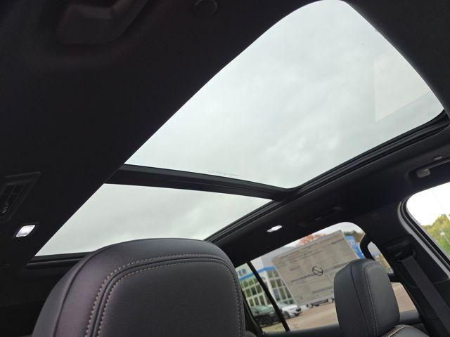 new 2026 Chevrolet Traverse car, priced at $53,990