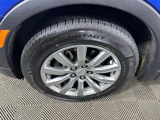 used 2021 Cadillac XT4 car, priced at $24,990