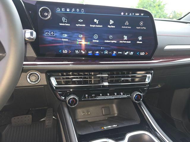 new 2026 Chevrolet Traverse car, priced at $55,858