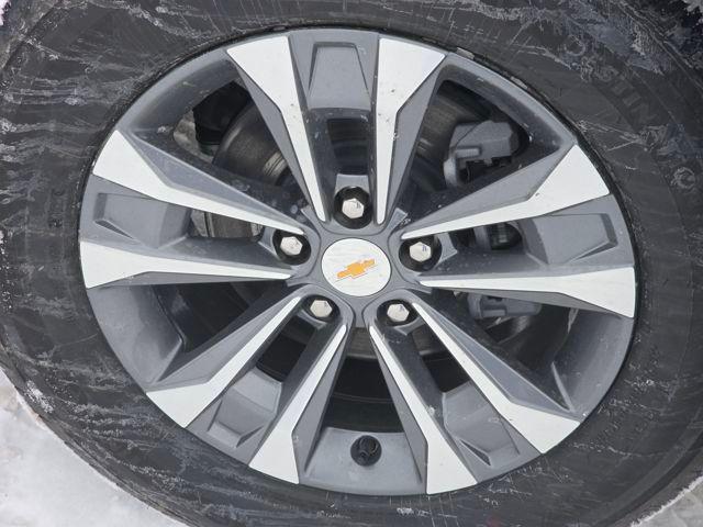 new 2026 Chevrolet Equinox car, priced at $29,990