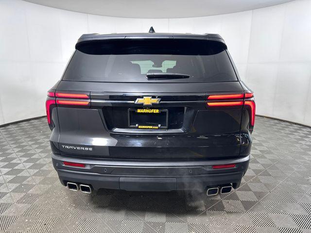 used 2024 Chevrolet Traverse car, priced at $31,770