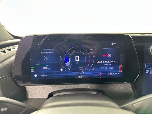 used 2024 Chevrolet Traverse car, priced at $31,770